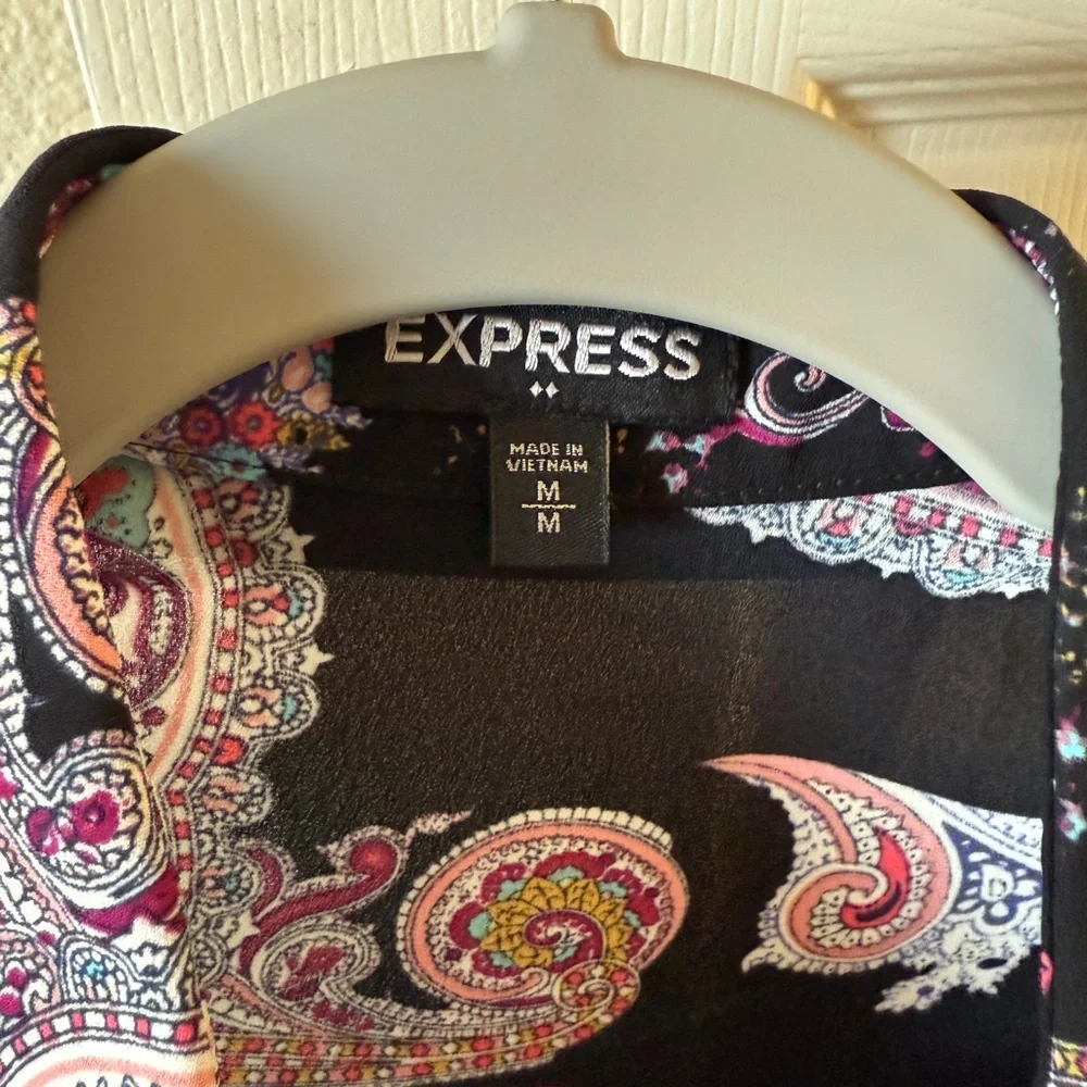 Express Portofino Paisley Blouse - Picture 3 of 3